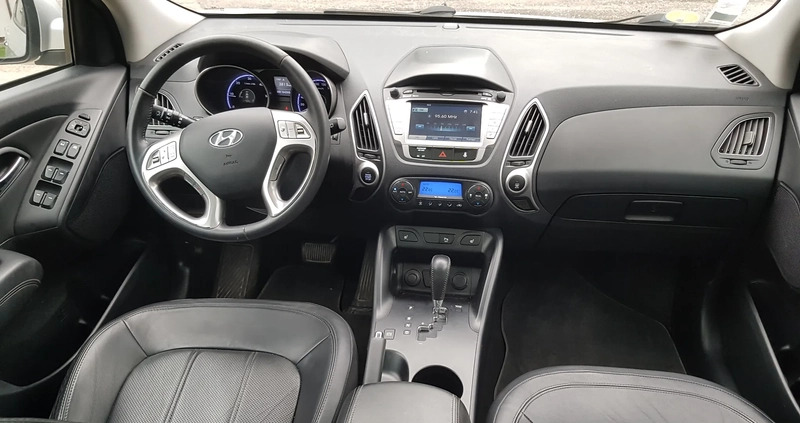 Hyundai ix35 cena 37500 przebieg: 164000, rok produkcji 2011 z Muszyna małe 106